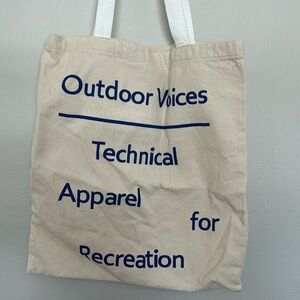 GARAGE SALE
Outdoor voices tote